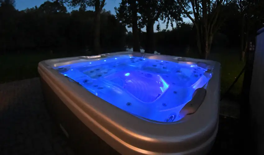 Sári Udvar Dunakiliti - Húsvét (min. 2 éj)