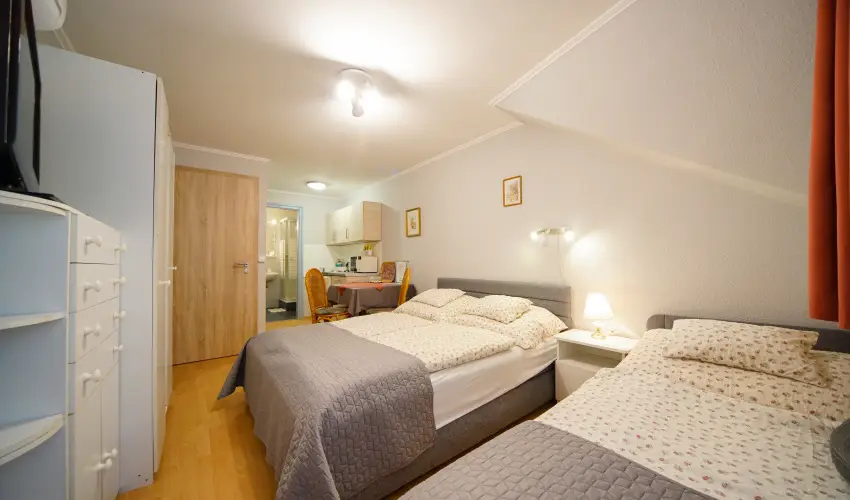 Siesta Vendghz Eger - Hsvt (min. 2 j)