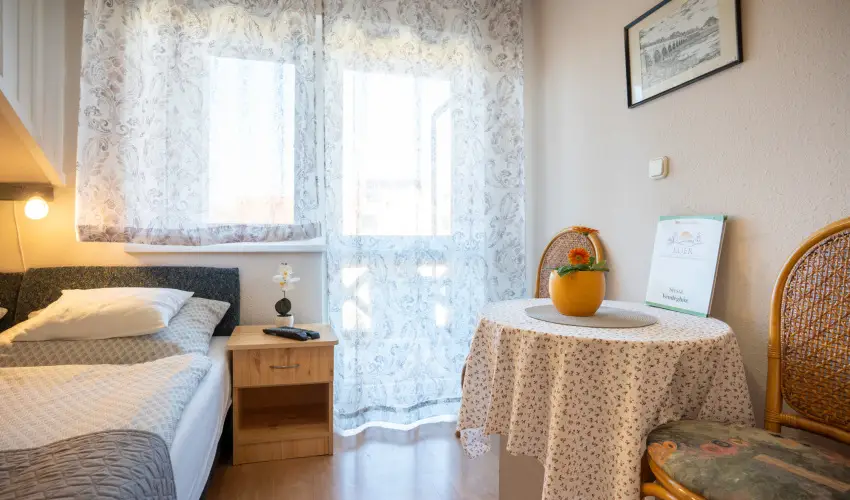 Siesta Vend�gh�z Eger - H�sv�t (min. 3 �j)