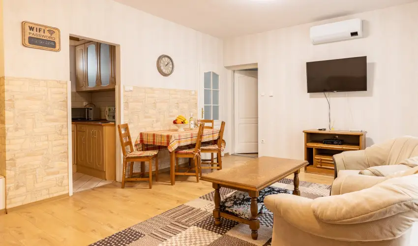 Skorpi Lak3 Hajdszoboszl - Hsvt