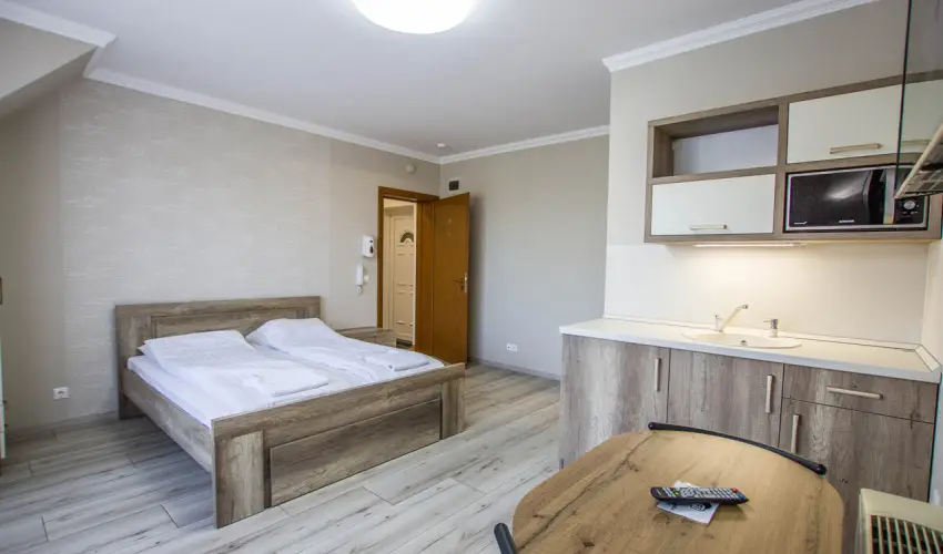 Skorpi Lak Hajdszoboszl - Hsvt (min. 3 j)