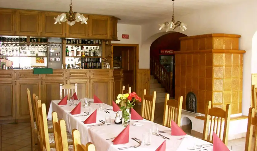 Sokor Fogad Sokorptka - Hsvti kavalkd (min. 3 j)