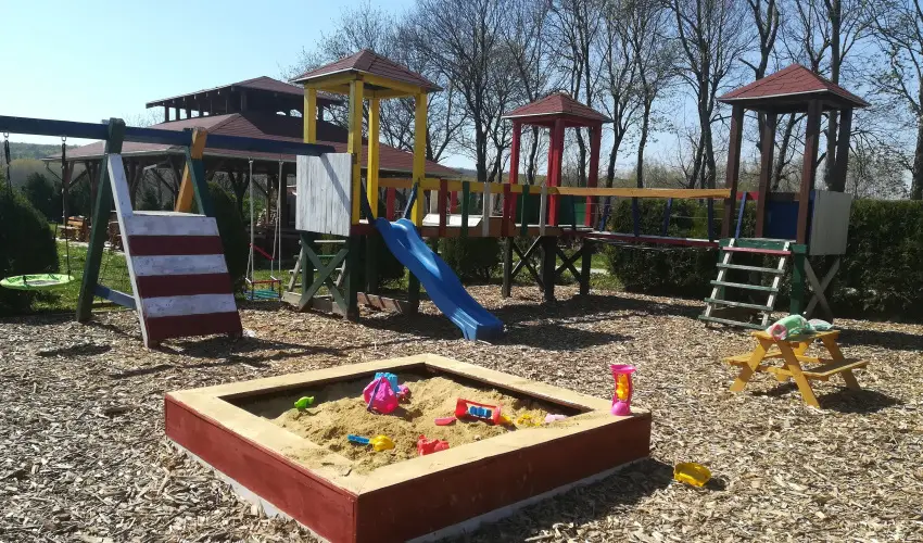 Sokor Fogad Sokorptka - Hsvti kavalkd (min. 3 j)