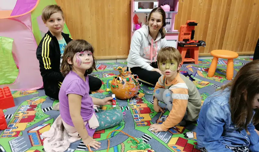 Sokor Fogad Sokorptka - Hsvti kavalkd (min. 3 j)