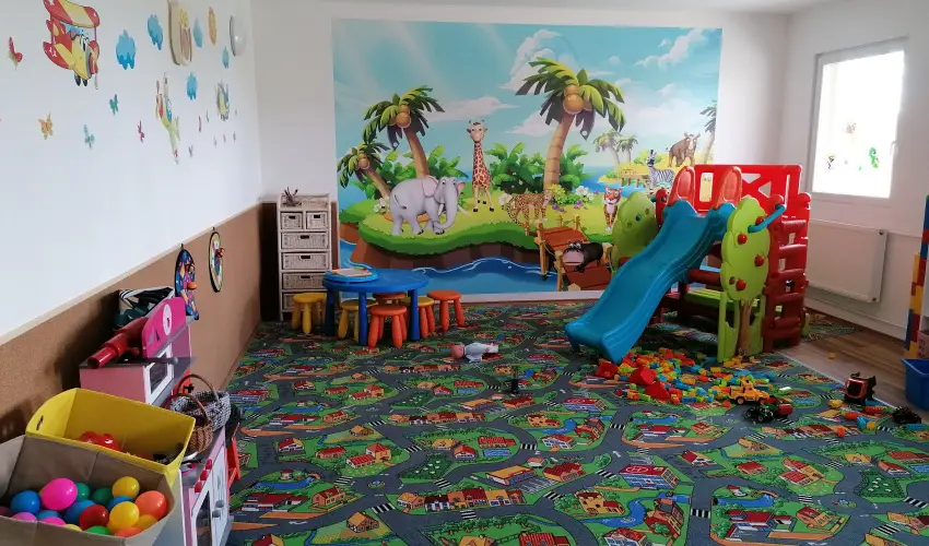 Sokor Fogad Sokorptka - Hsvti kavalkd (min. 3 j)