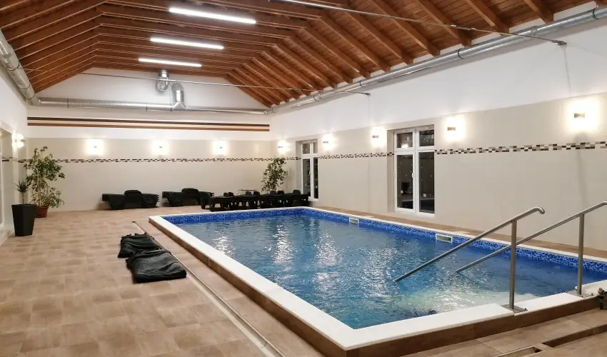 Sokor Fogad Sokorptka - Hsvti kavalkd (min. 3 j)