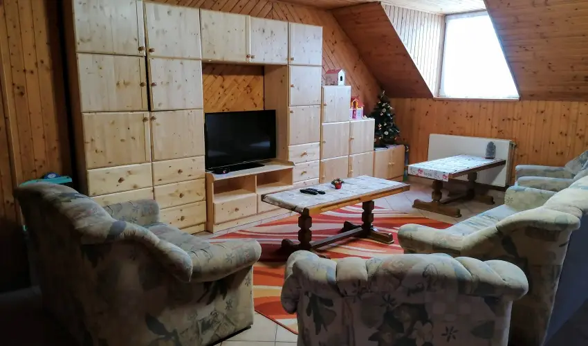 Sokor Fogad Sokorptka - Hsvti kavalkd (min. 3 j)