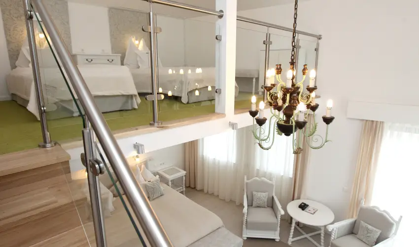 Sz�rcsa Hotel Sz�kesfeh�rv�r - H�sv�t (min. 3 �j)