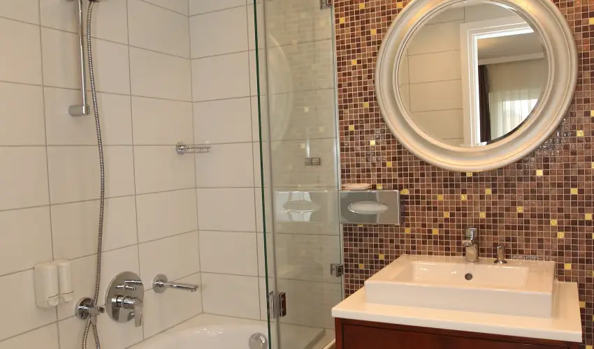 Sz�rcsa Hotel Sz�kesfeh�rv�r - H�sv�t (min. 3 �j)