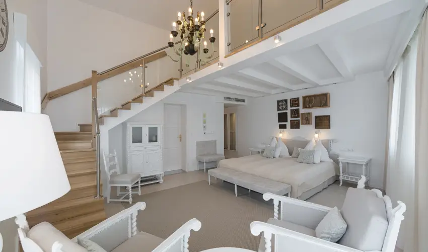 Sz�rcsa Hotel Sz�kesfeh�rv�r - H�sv�t (min. 3 �j)