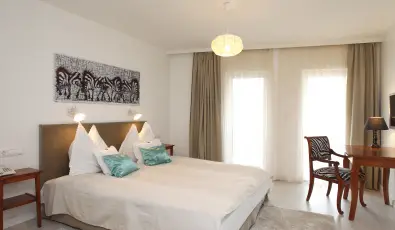 Sz�rcsa Hotel Sz�kesfeh�rv�r