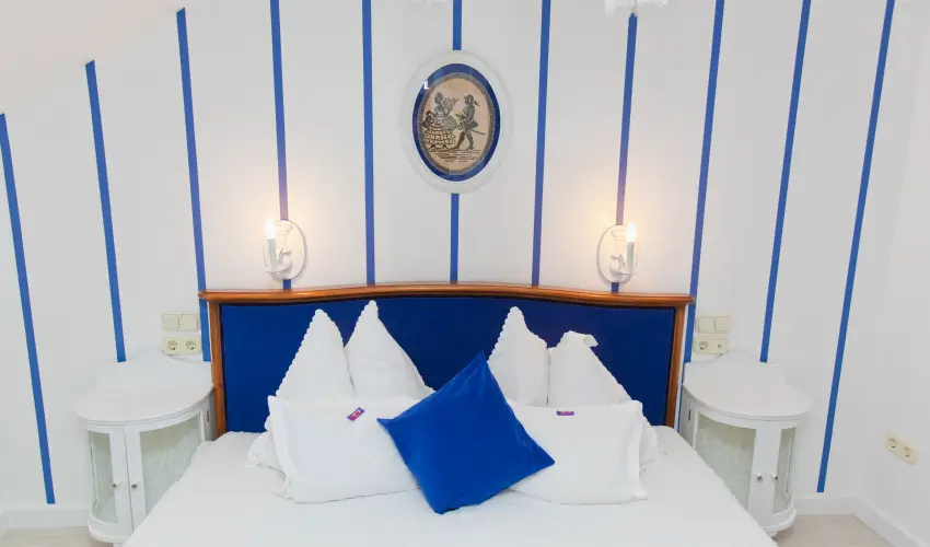 Sz�rcsa Hotel Sz�kesfeh�rv�r - H�sv�t (min. 3 �j)