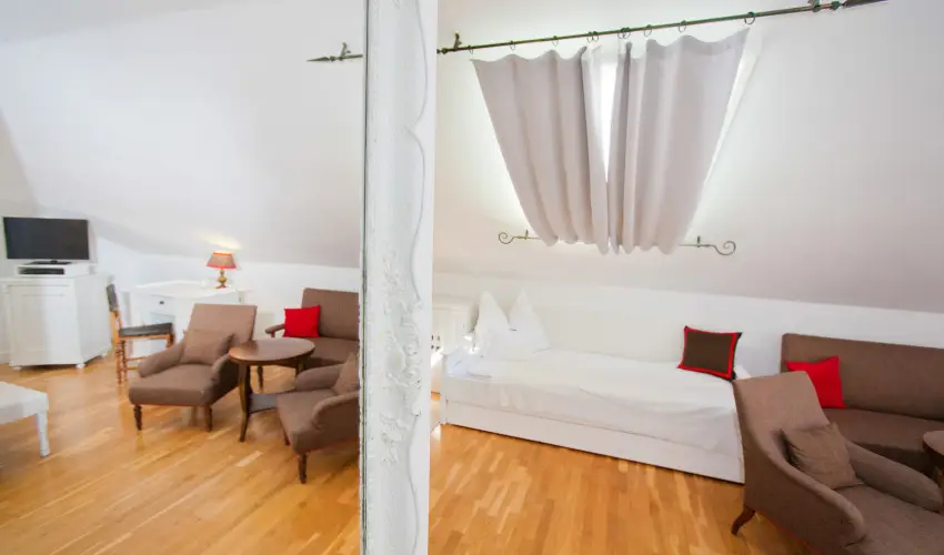 Sz�rcsa Hotel Sz�kesfeh�rv�r - H�sv�t (min. 3 �j)