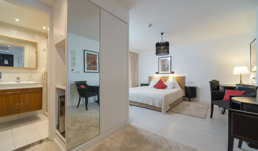 Sz�rcsa Hotel Sz�kesfeh�rv�r - H�sv�t (min. 3 �j)