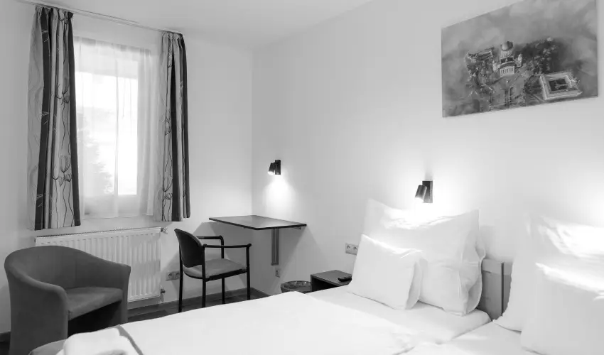 Hotel Adalbert - Boldog Meszl�nyi Zolt�n H�z  Esztergom - H�sv�t (min. 3 �j)