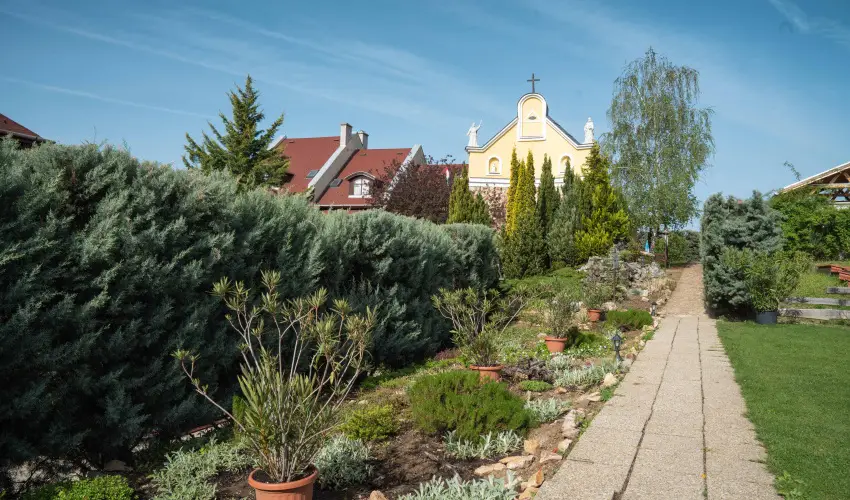 Szent Istv�n Hotel Eger - H�sv�t (min. 2 �j)