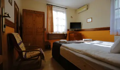 Szent Istv�n Hotel Eger