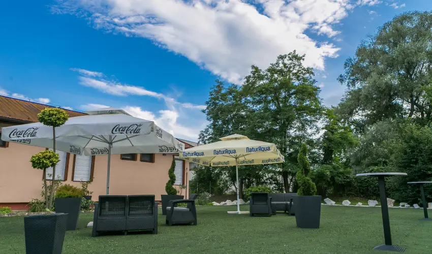 Sztr Motel s tterem Balassagyarmat - Hsvt 