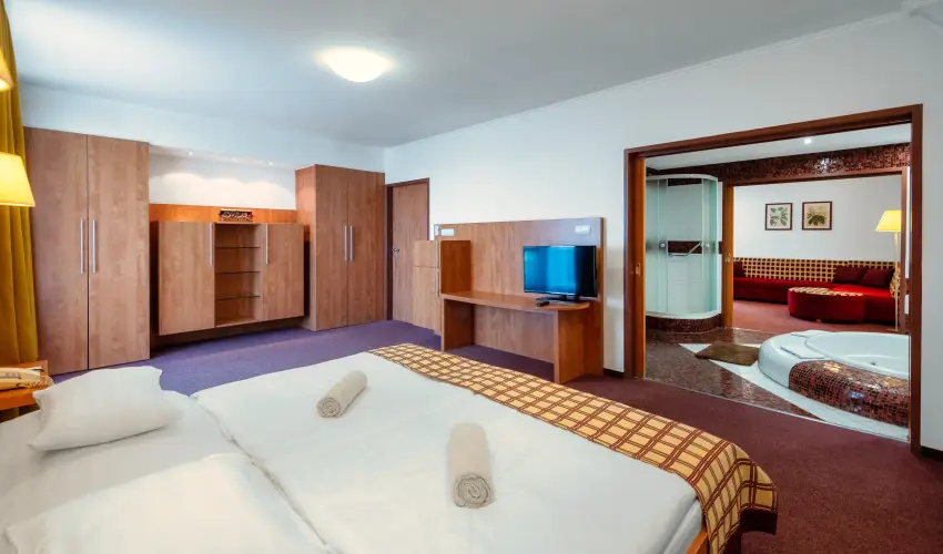 Hunguest Hotel Pelion  Tapolca - H�sv�t (min. 2 �j)