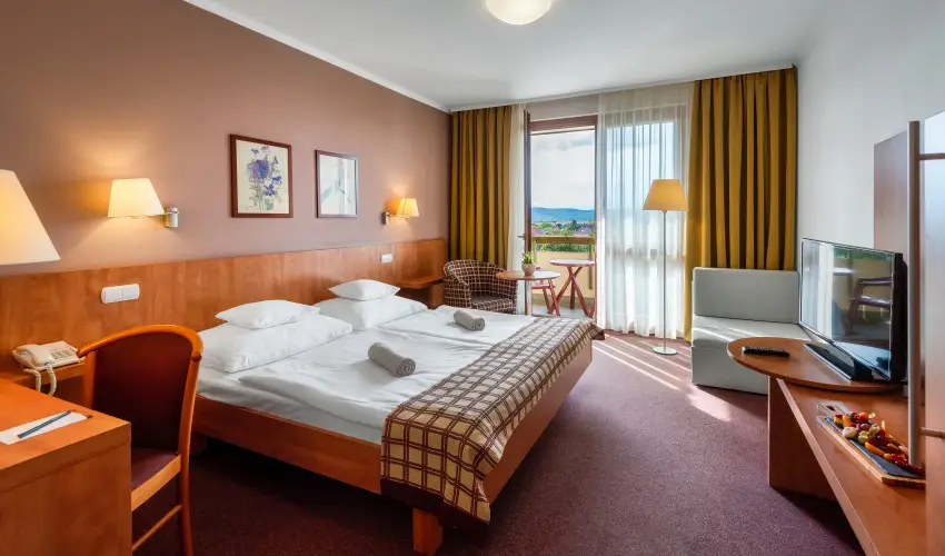 Hunguest Hotel Pelion  Tapolca - H�sv�t (min. 2 �j)