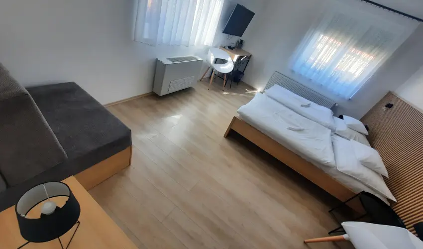 Svirg Terml Panzi Hajdnns - Hsvt