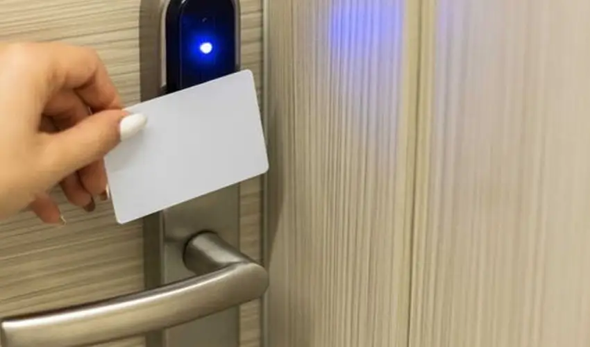 Tiszacsegei Halszcsrda s Panzi  Tiszacsege - Hsvt 