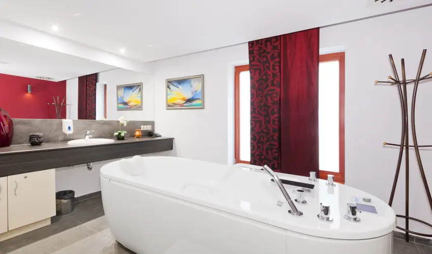 T Wellness Hotel Bnk - Hsvt