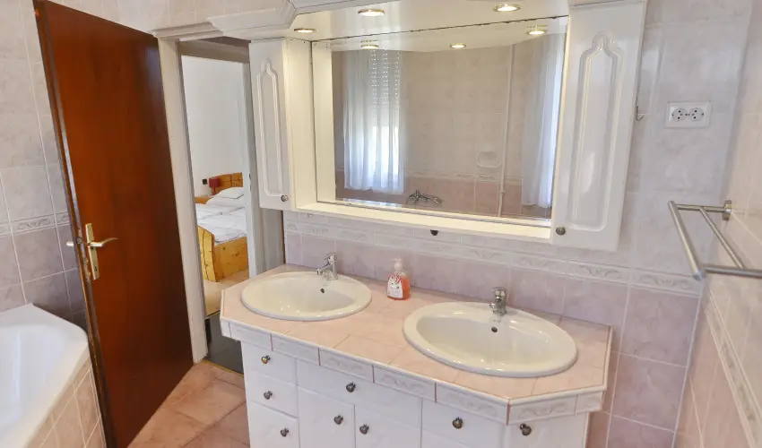 T�kert Fogad� Nagym�nyok - H�sv�t