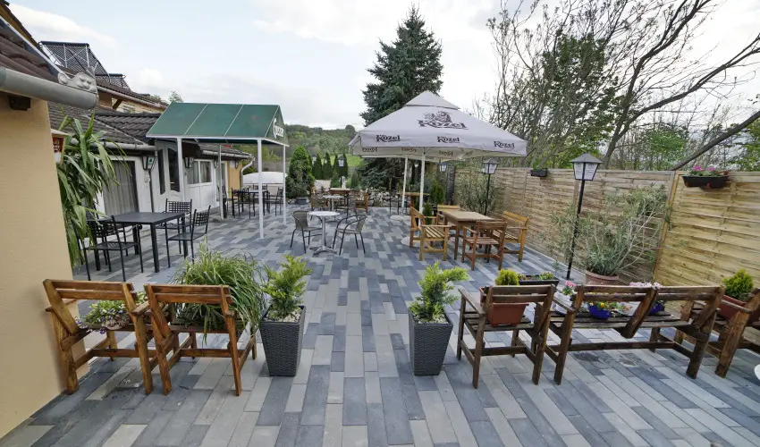 T�kert Fogad� Nagym�nyok - H�sv�t