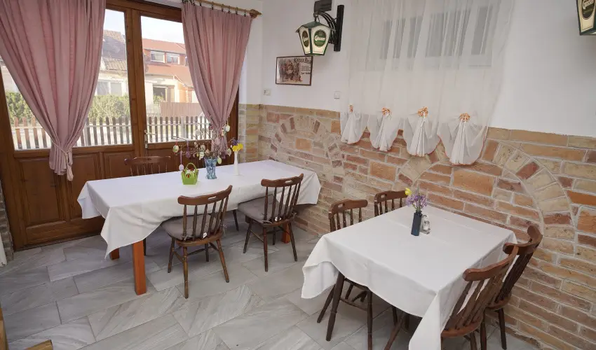 T�kert Fogad� Nagym�nyok - H�sv�t