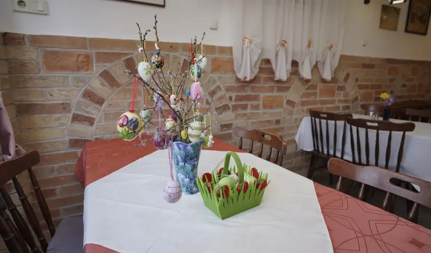 T�kert Fogad� Nagym�nyok - H�sv�t