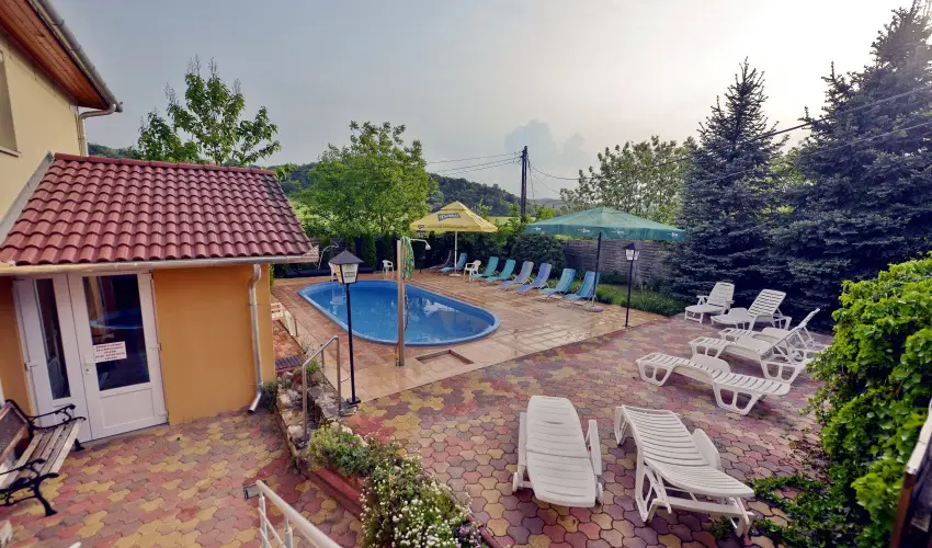 T�kert Fogad� Nagym�nyok - H�sv�t