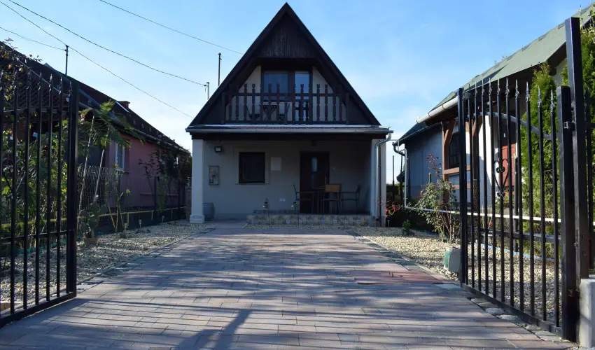 T�csi lak Szigetszentm�rton - M�jus 1. (min. 2 �j)