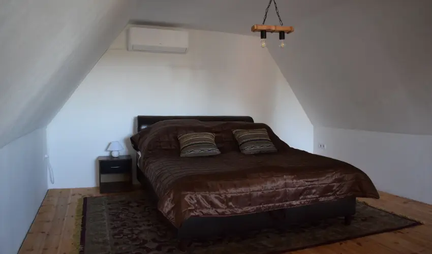 T�csi lak Szigetszentm�rton - M�jus 1. (min. 2 �j)