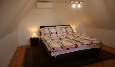 T�csi lak Szigetszentm�rton