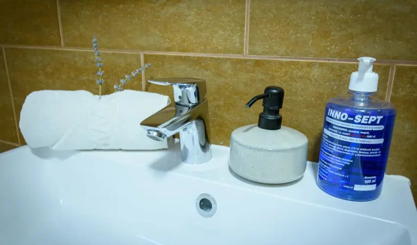 Tulipn Vendghz rvnyes - Hsvt (min. 2 j)