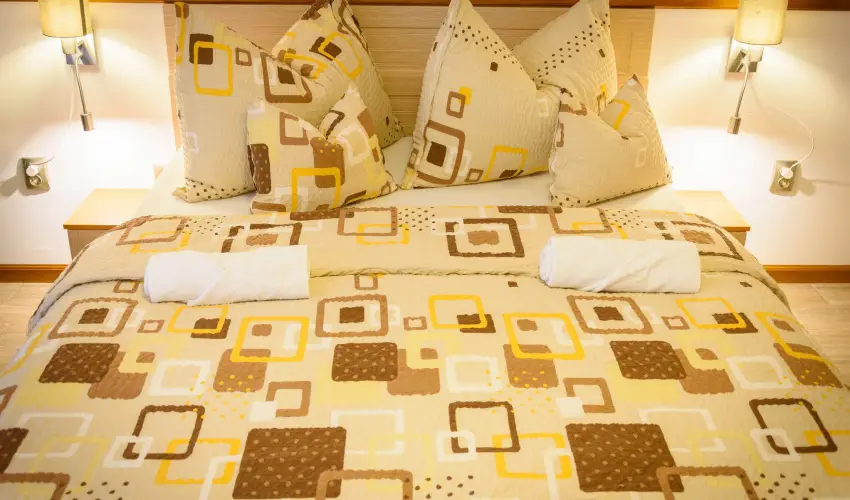 Tulipn Vendghz rvnyes - Hsvt (min. 2 j)