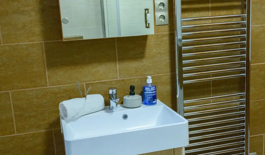 Tulipn Vendghz rvnyes - Hsvt (min. 2 j)