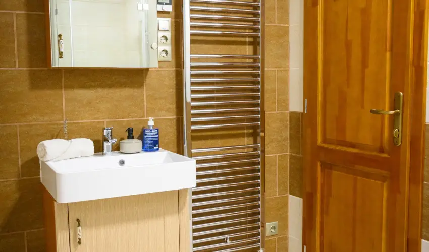 Tulipn Vendghz rvnyes - Hsvt (min. 2 j)