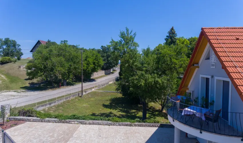 Tulipn Vendghz rvnyes - Hsvt (min. 2 j)