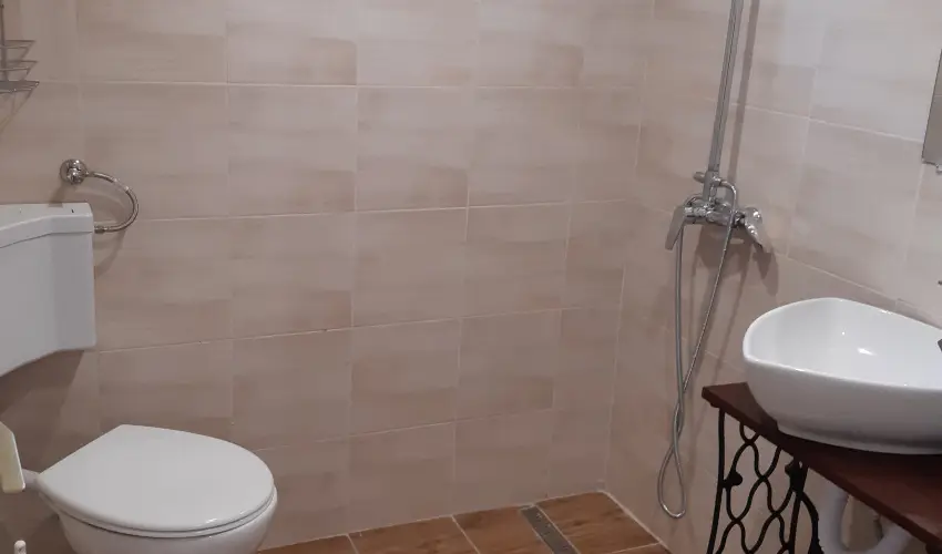 Tulip�nos Vend�gh�z �r - H�sv�t