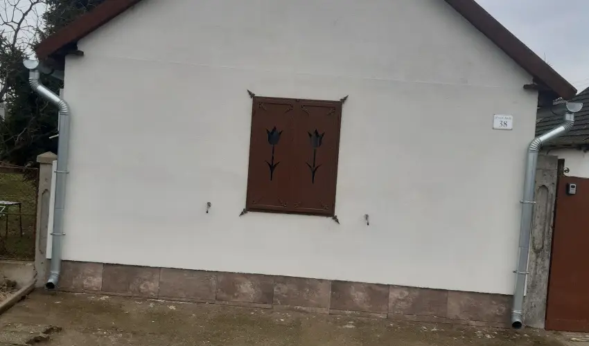 Tulip�nos Vend�gh�z �r - H�sv�t