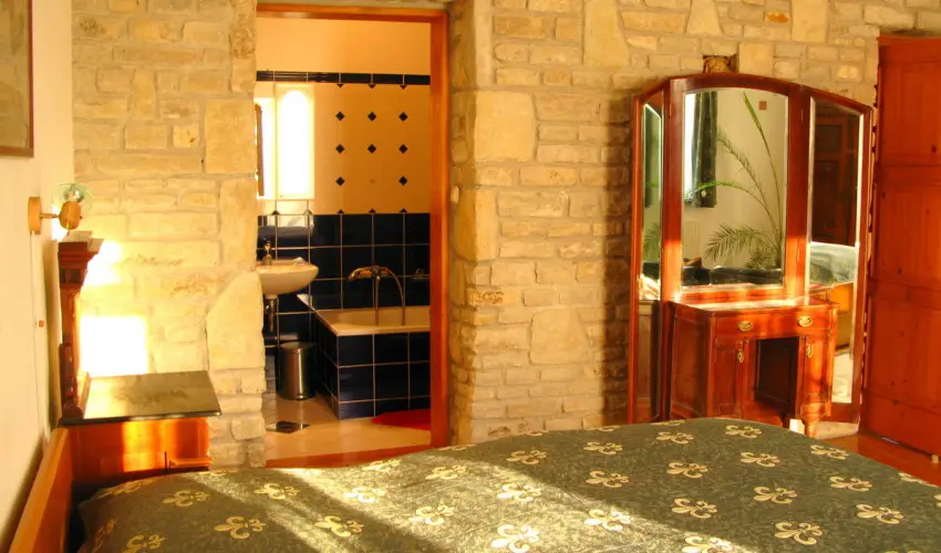 Vadr�zsa Vend�gh�z Szentendre - H�sv�t (min. 2 �j)