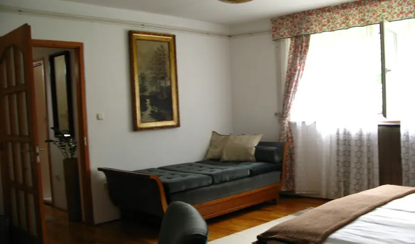 Vadr�zsa Vend�gh�z Szentendre - H�sv�t (min. 2 �j)