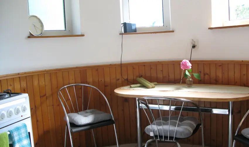 Vadr�zsa Vend�gh�z Szentendre - H�sv�t (min. 2 �j)