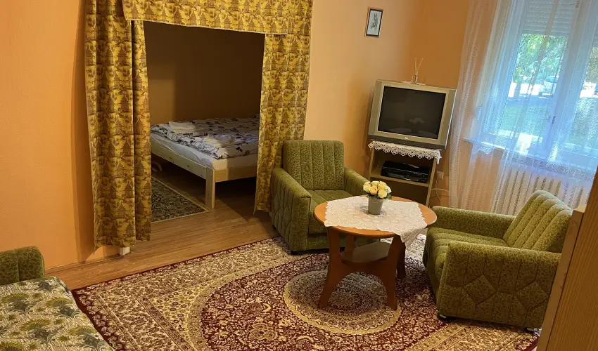 Vica Apartman Tisza�jv�ros - H�sv�t (min. 2 �j)