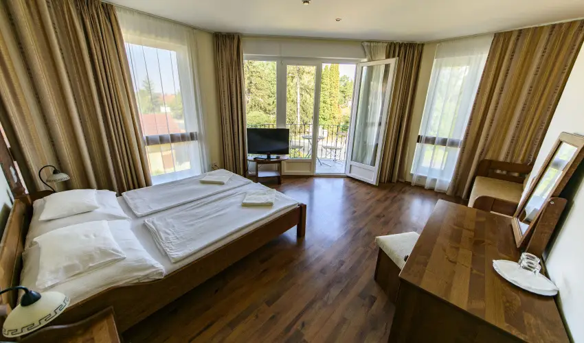 Viktor Bor- s Vendghz Balatonmriafrd - Hsvt 