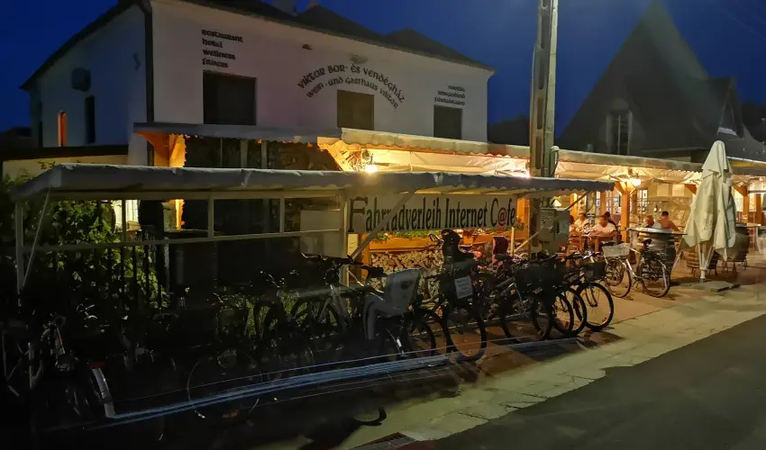 Viktor Bor- s Vendghz Balatonmriafrd - Hsvt 