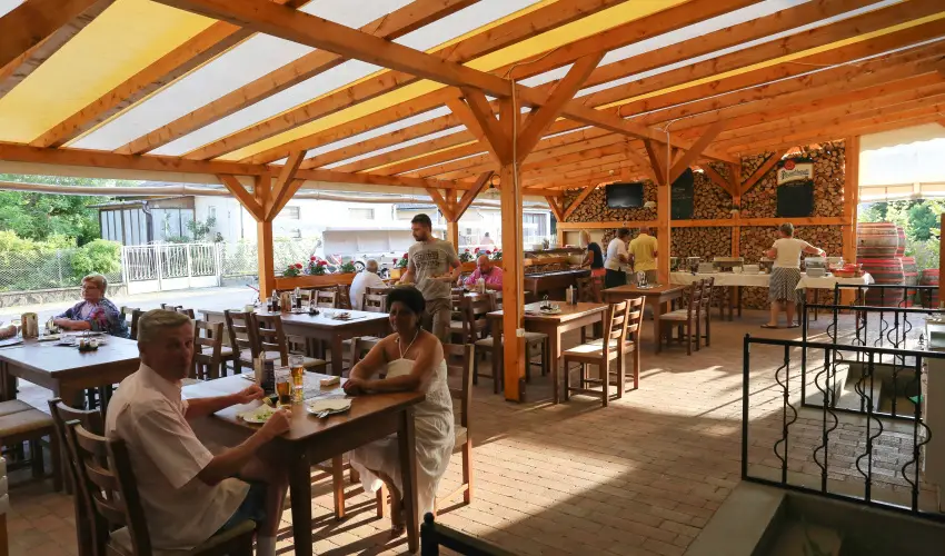 Viktor Bor- s Vendghz Balatonmriafrd - Hsvt 