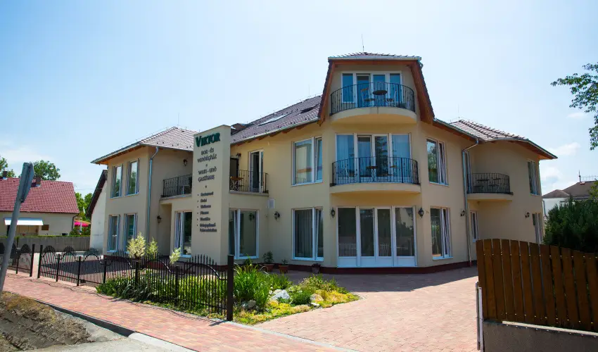 Viktor Bor- s Vendghz Balatonmriafrd - Hsvt 